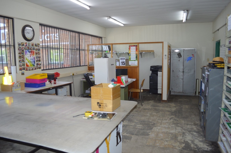 Commercial Property for Sale in Neserhof North West